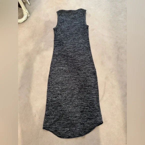 Wilfred Sleeveless Heathered Midi Dress in Charcoal - Picture 3 of 9